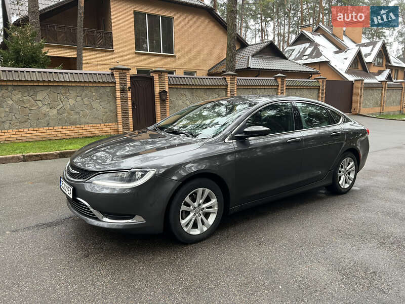 Седан Chrysler 200 2014 в Чернигове