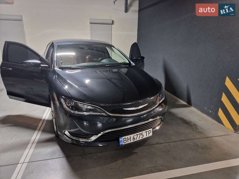 Седан Chrysler 200 2016 в Одессе