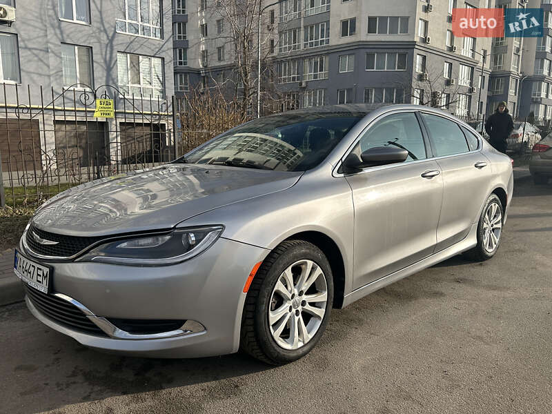 Chrysler 200 2015