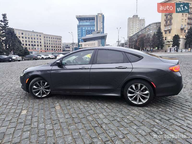 Седан Chrysler 200 2015 в Харькове