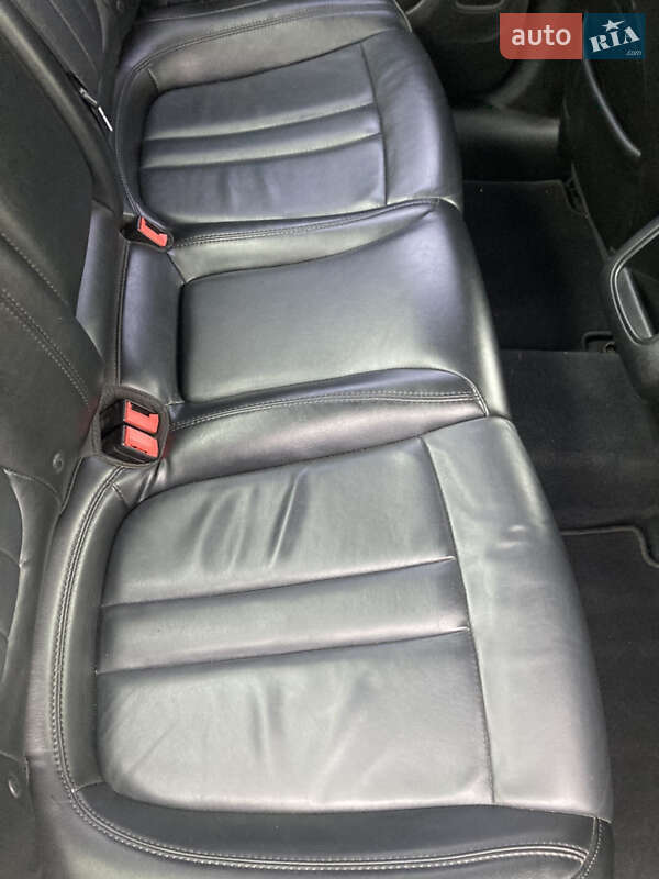 Седан Chrysler 200 2016 в Киеве