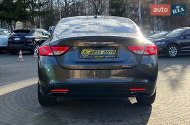 Седан Chrysler 200 2015 в 