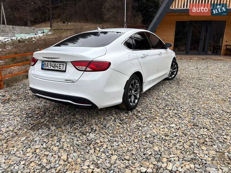 Седан Chrysler 200 2014 в Александрие