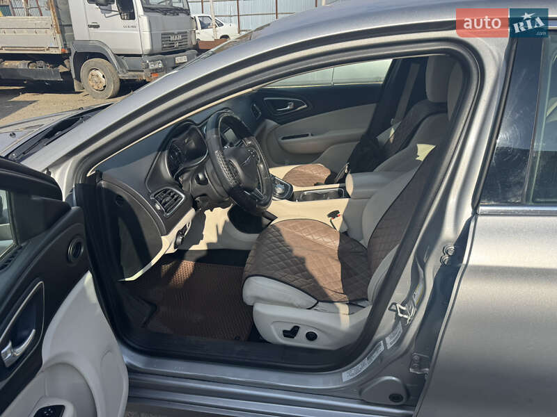 Седан Chrysler 200 2015 в Хусте фото 13 Седан Chrysler 200 2015 в Хусте