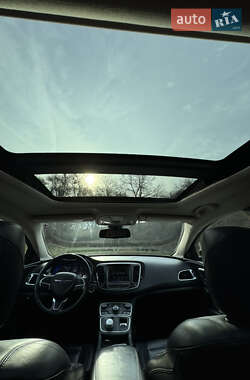 Седан Chrysler 200 2014 в 