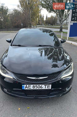 Седан Chrysler 200 2015 в Кривом Роге