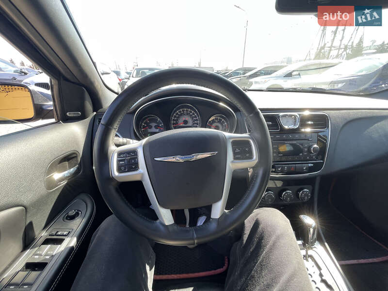 Седан Chrysler 200 2013 в Львове фото 9 Седан Chrysler 200 2013 в Львове