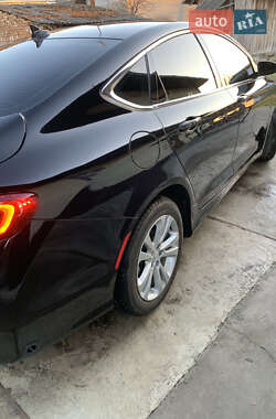 Седан Chrysler 200 2016 в 