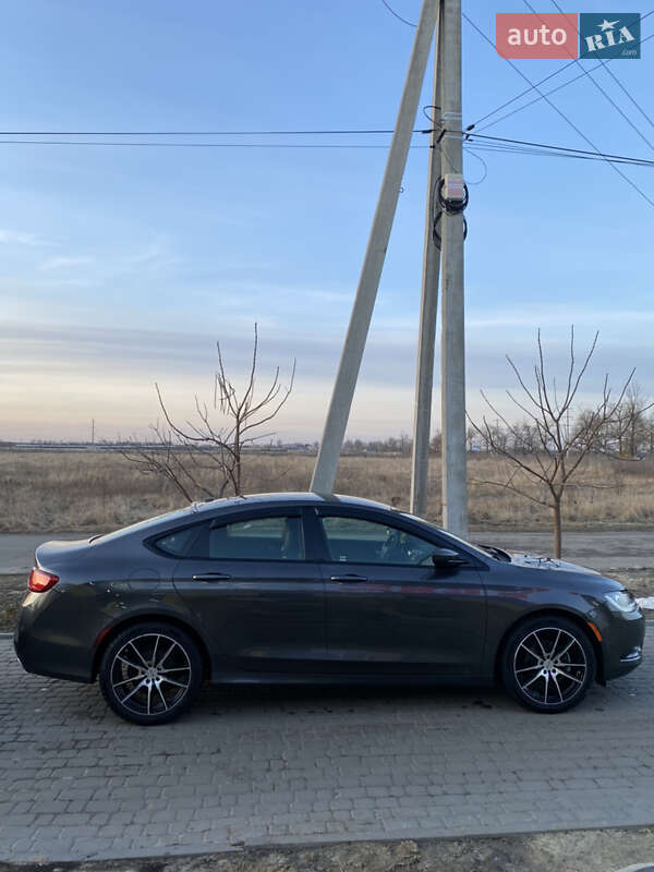 Седан Chrysler 200 2016 в Харькове