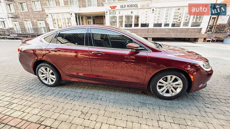 Седан Chrysler 200 2015 в Одессе