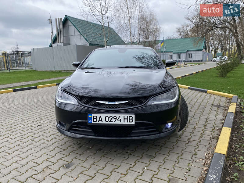 Седан Chrysler 200 2014 в Александрие