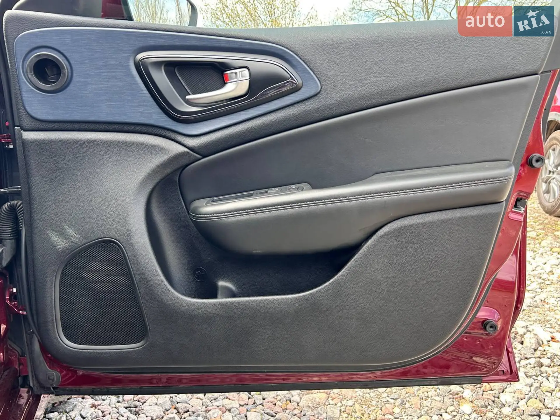 2014 Chrysler 200 - мініатюра 28