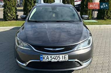 Седан Chrysler 200 2015 в 
