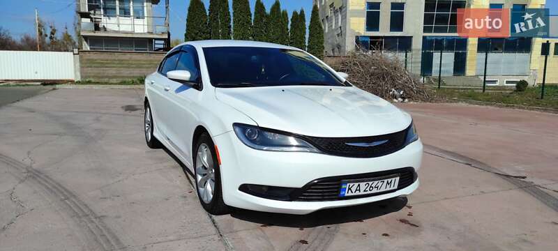 Chrysler 200 2015