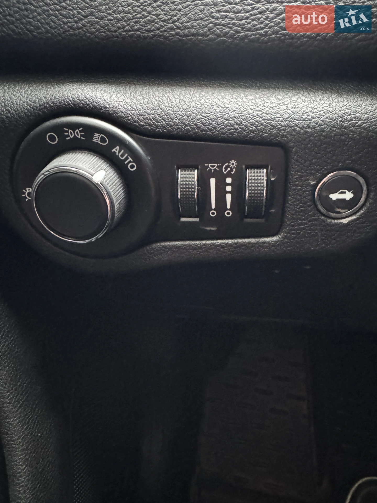 2014 Chrysler 200 - мініатюра 22