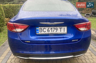 Седан Chrysler 200 2014 в 