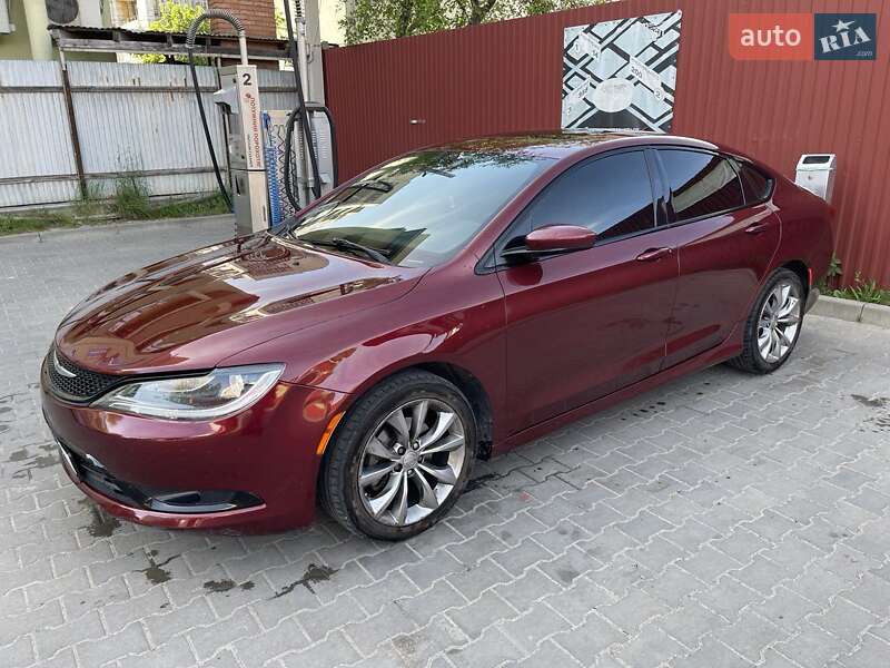Седан Chrysler 200 2015 в 