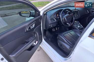 Седан Chrysler 200 2016 в 