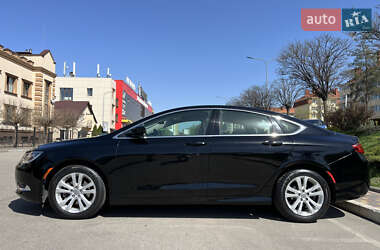 Седан Chrysler 200 2014 в 