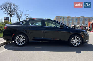 Седан Chrysler 200 2014 в 