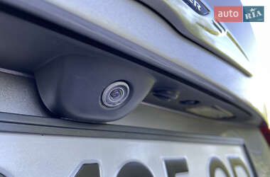 Седан Chrysler 200 2014 в 