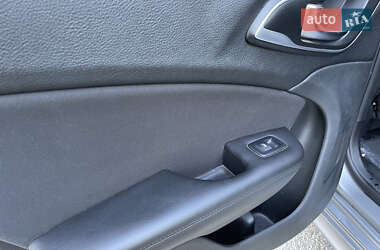 Седан Chrysler 200 2014 в 