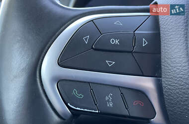 Седан Chrysler 200 2014 в 