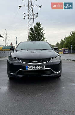 Седан Chrysler 200 2015 в Києві