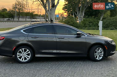 Седан Chrysler 200 2014 в 