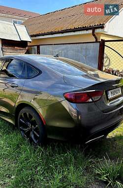 Седан Chrysler 200 2014 в 