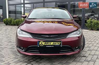 Седан Chrysler 200 2015 в 
