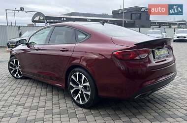 Седан Chrysler 200 2015 в 