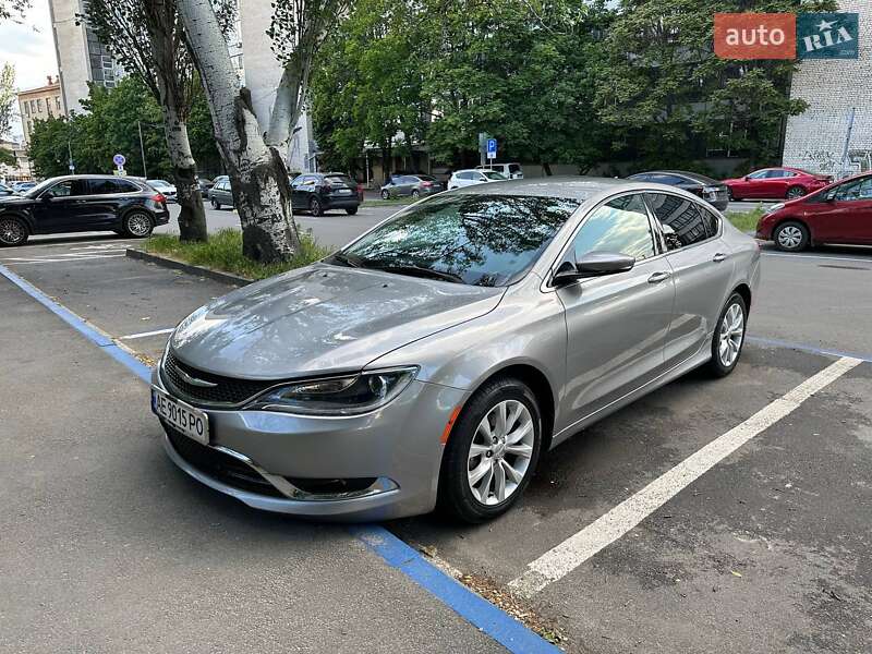 Chrysler 200 2015