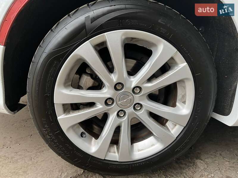 Седан Chrysler 200 2016 в Харкові
