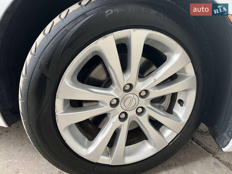 Седан Chrysler 200 2016 в Харкові