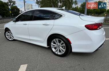 Седан Chrysler 200 2016 в 
