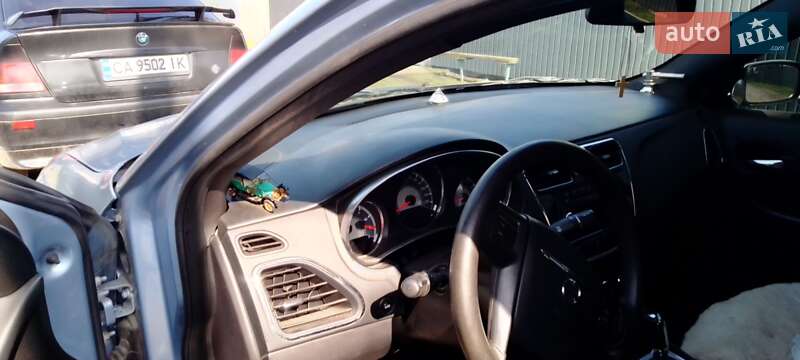 Седан Chrysler 200 2014 в Киеве