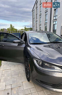Седан Chrysler 200 2016 в 