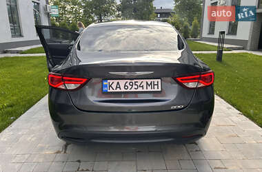 Седан Chrysler 200 2016 в 