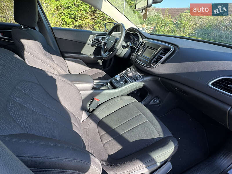 Седан Chrysler 200 2016 в Броварах фото 13 Седан Chrysler 200 2016 в Броварах
