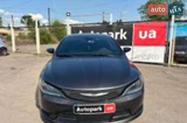 Седан Chrysler 200 2015 в 