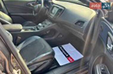 Седан Chrysler 200 2015 в 