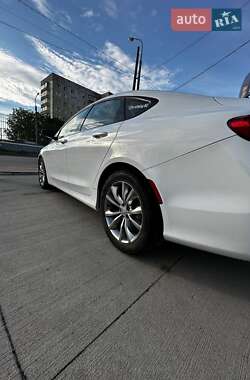Седан Chrysler 200 2015 в 