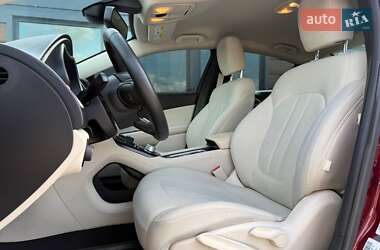 Седан Chrysler 200 2015 в 