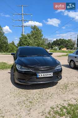 Седан Chrysler 200 2016 в Києві