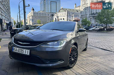 Седан Chrysler 200 2015 в 