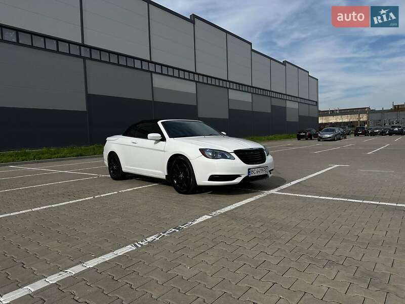Кабриолет Chrysler 200 2012 в Ивано-Франковске