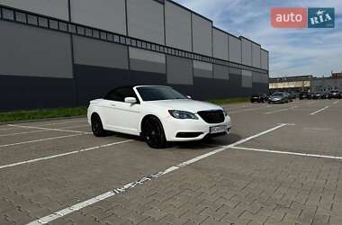 Кабриолет Chrysler 200 2012 в 