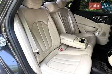Седан Chrysler 200 2016 в 