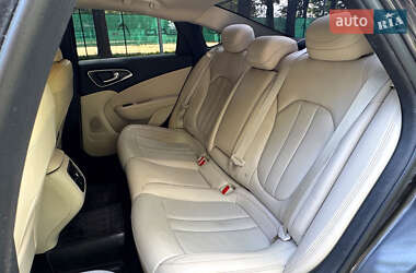 Седан Chrysler 200 2016 в 